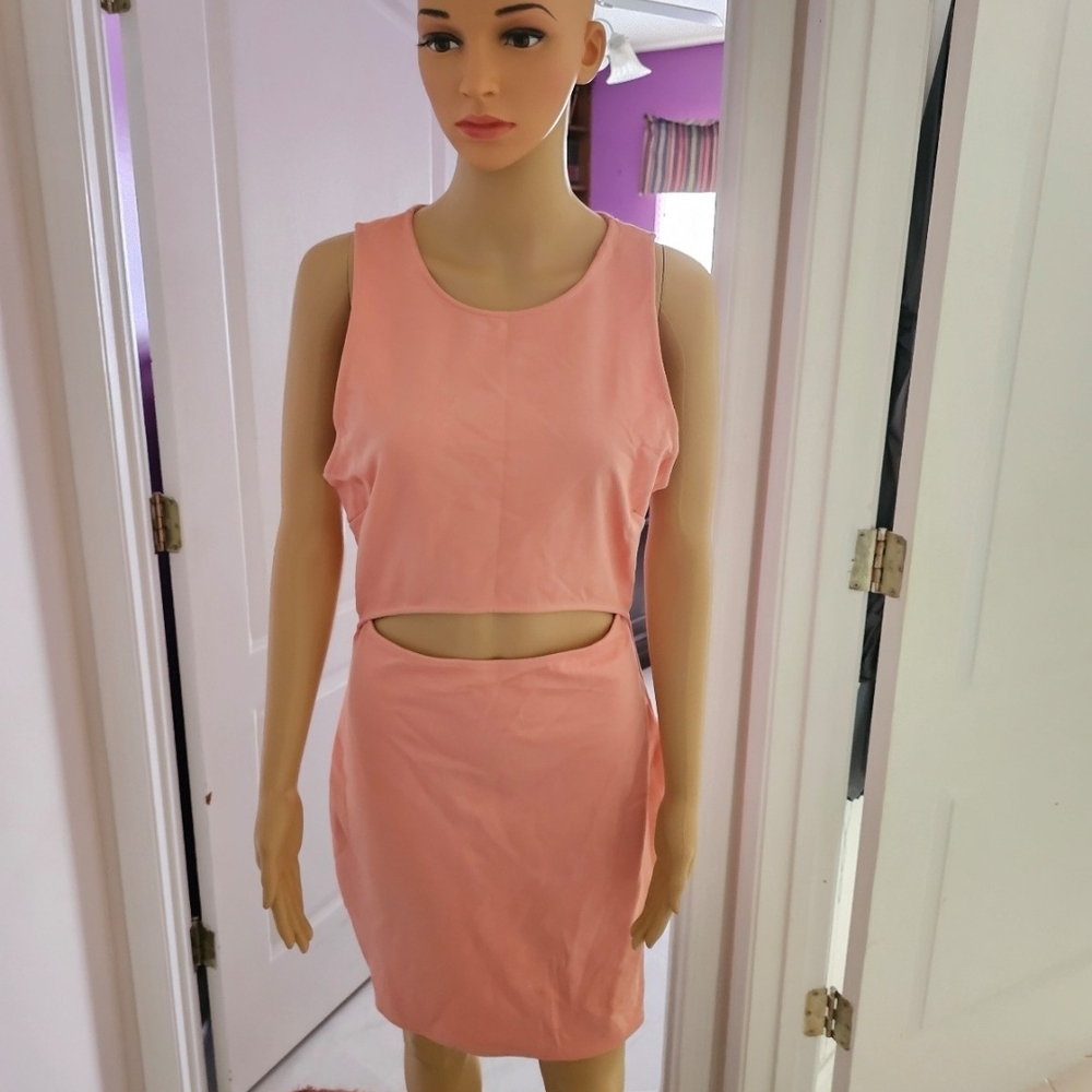 Women’s Peach Cutout Two-Piece Skirt Set